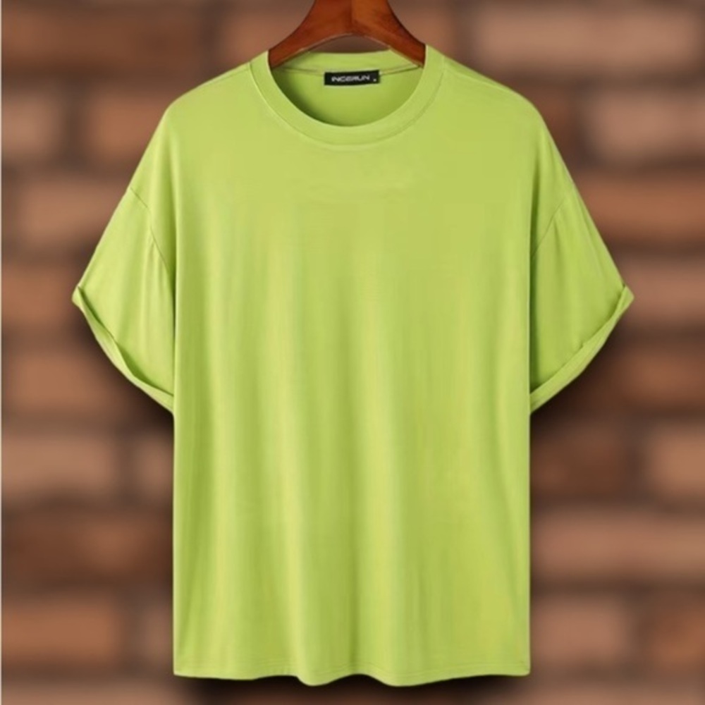 NWT - Men’s Casual Wear Short Sleeve Crew Neck Tee-Shirt (Lime Green / Medium)